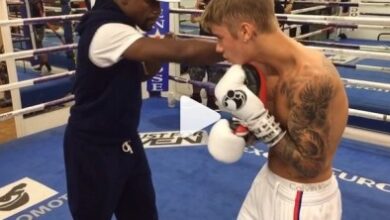 Photo of Justin Bieber haciendo manoplas con Floyd Mayweather