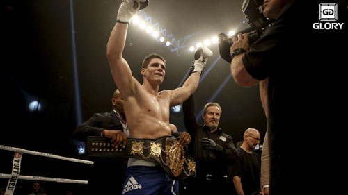 Rico-VErhoeven-campeon-glory-pesos-pesado