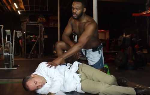 jon-jones-noquea-a-un-ingeniero
