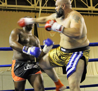 combates-boxeo-kickboxing-castelldefels-18_opt