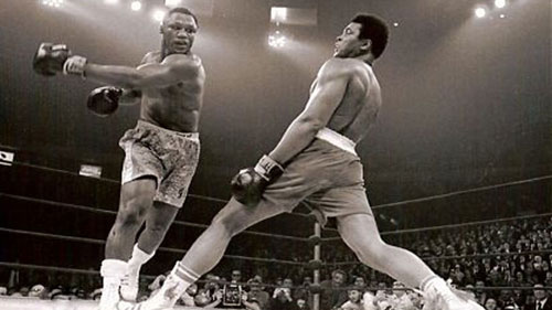 muhammad-ali-esquivando