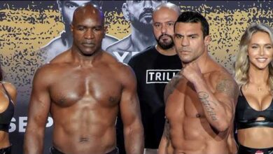 Photo of EVANDER HOLYFIELD VS. VITOR BELFORT PESAJE